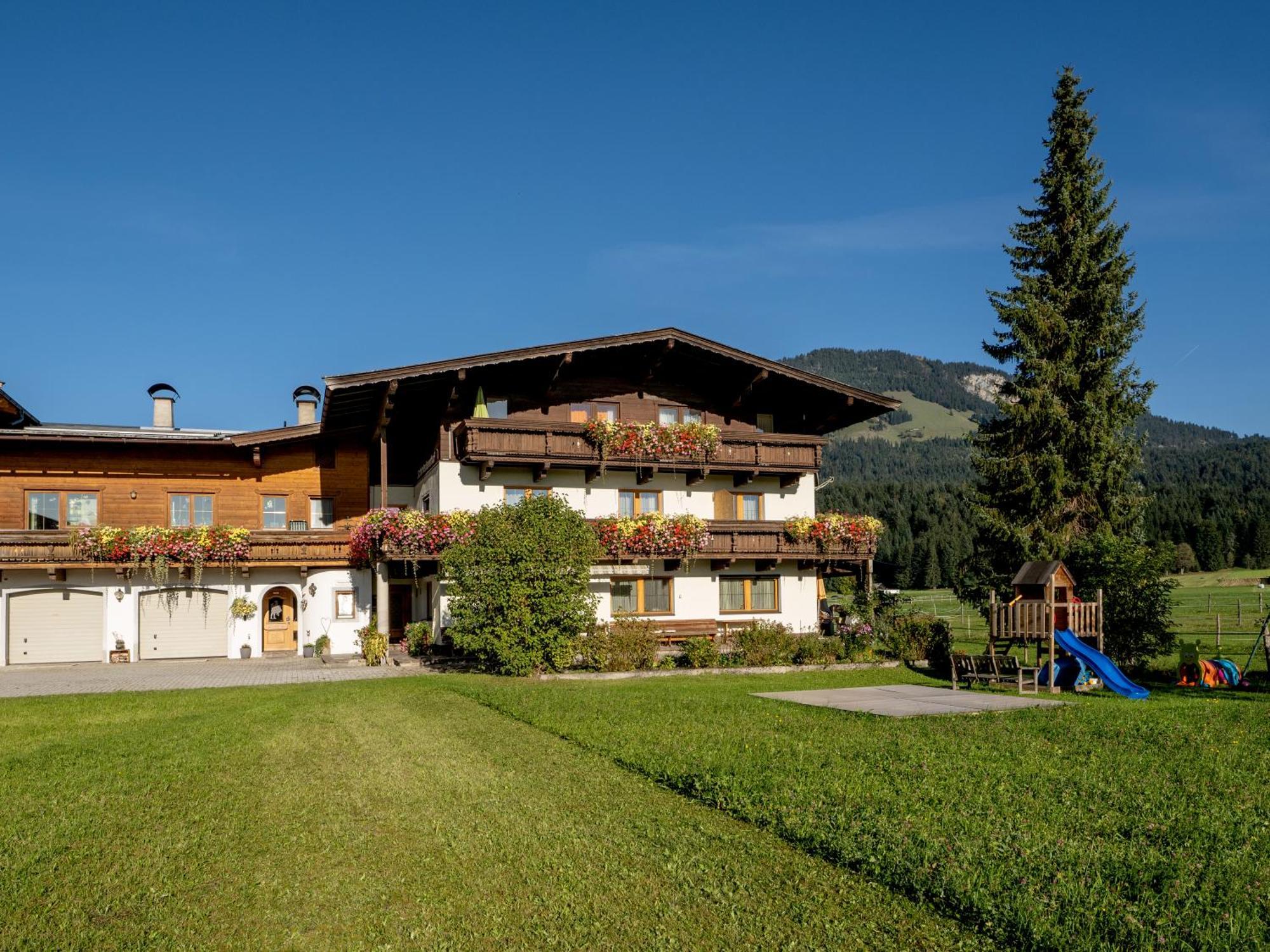 Apartment-Pension Schmiedererhof St. Johann in Tirol Exterior foto