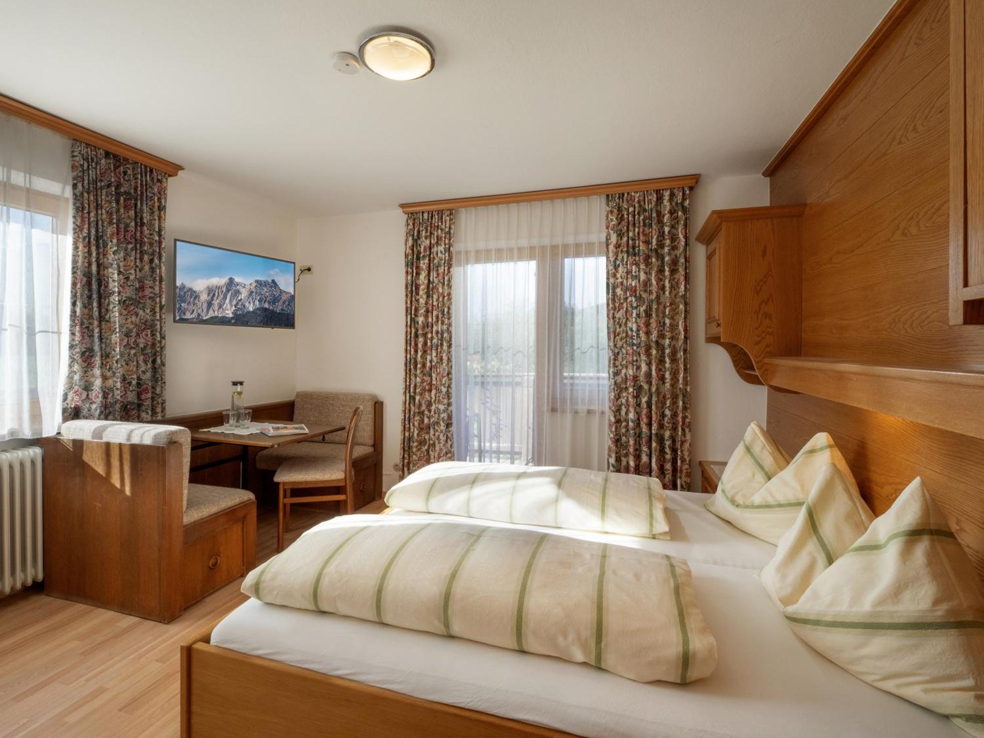Apartment-Pension Schmiedererhof St. Johann in Tirol Exterior foto